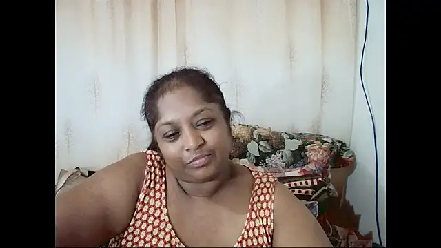 Snapshot of Indiantasha chatting on January 28, 2025, 2:43 am Indiantasha online show from January 28, 2025, 2:43 am