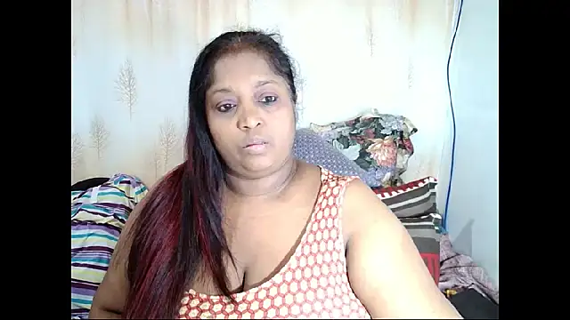 Snapshot of Indiantasha chatting on February 3, 2025, 5:35 pm Indiantasha online show from February 3, 2025, 5:35 pm