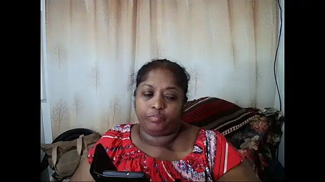 Snapshot of Indiantasha chatting on February 4, 2025, 5:01 pm Indiantasha online show from February 4, 2025, 5:01 pm
