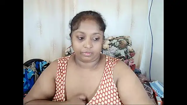 Snapshot of Indiantasha chatting on February 28, 2025, 6:31 pm Indiantasha online show from February 28, 2025, 6:31 pm
