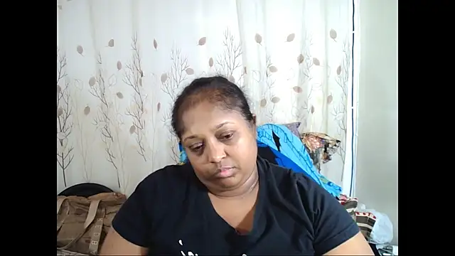 Snapshot of Indiantasha chatting on October 13, 2025, 4:07 pm Indiantasha online show from October 13, 2025, 4:07 pm