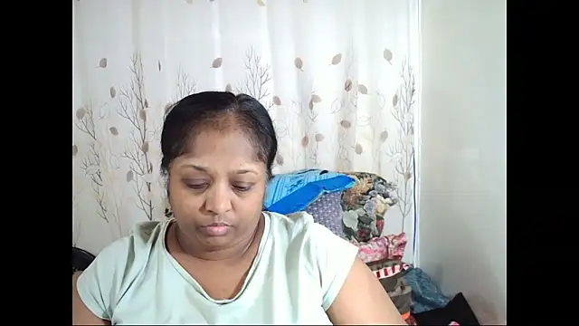 Snapshot of Indiantasha chatting on October 15, 2025, 4:07 pm Indiantasha online show from October 15, 2025, 4:07 pm