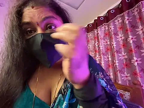 Love 4Sex online show from April 9, 2026, 5:07 am