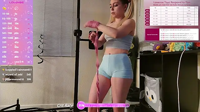 Snapshot of Blondiewithanass chatting on March 9, 2025, 12:20 pm Blondiewithanass online show from March 9, 2025, 12:20 pm