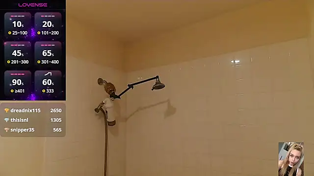 Blondiewithanass online show from December 1, 2025, 2:16 am