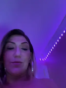 Snapshot of LittleMissEeve chatting on February 23, 2025, 3:56 am LittleMissEeve online show from February 23, 2025, 3:56 am