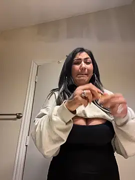 LittleMissEeve online show from March 26, 2026, 12:17 am