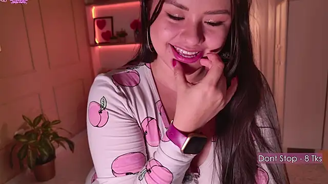 Snapshot of missvale chatting on March 1, 2026, 6:26 am missvale online show from March 1, 2026, 6:26 am