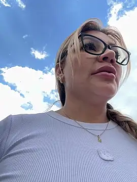 DIANITA 1988 online show from January 22, 2025, 7:45 pm