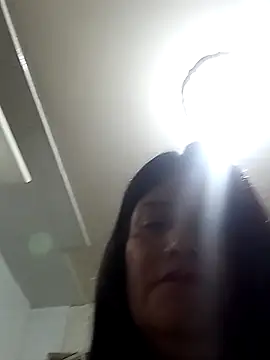 salomexlove 20 online show from December 14, 2025, 1:05 pm