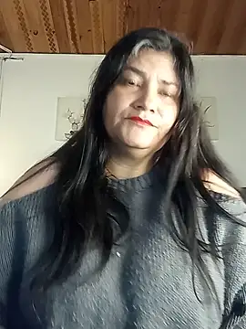 salomexlove 20 online show from May 14, 2026, 1:40 pm