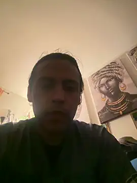 Yesain1995 online show from February 9, 2026, 3:05 pm