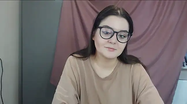 ohhhMie online show from February 2, 2025, 10:13 am