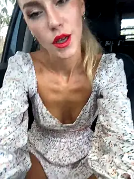 Snapshot of nicole_98 chatting on October 10, 2025, 9:30 am nicole 98 online show from October 10, 2025, 9:30 am