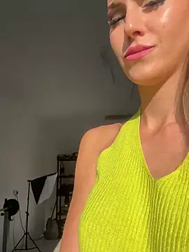 Snapshot of nicole_98 chatting on February 26, 2026, 3:11 pm nicole 98 online show from February 26, 2026, 3:11 pm