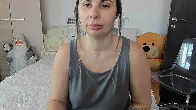 Snapshot of sweetemy4u chatting on February 25, 2026, 7:18 am sweetemy4u online show from February 25, 2026, 7:18 am