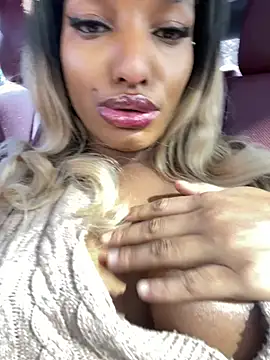 Snapshot of NicoleCocksXXX chatting on January 29, 2025, 6:39 pm NicoleCocksXXX online show from January 29, 2025, 6:39 pm