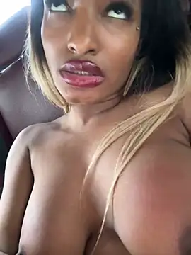 Snapshot of NicoleCocksXXX chatting on March 5, 2025, 8:32 pm NicoleCocksXXX online show from March 5, 2025, 8:32 pm