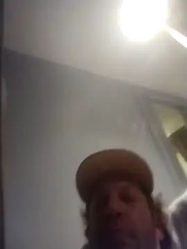 trucker1979 online show from November 15, 2025, 9:17 am