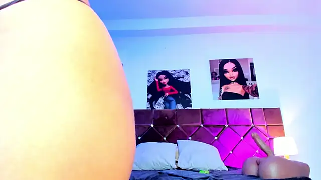 Snapshot of Ariana_lopezz chatting on February 10, 2025, 6:24 pm Ariana lopezz online show from February 10, 2025, 6:24 pm