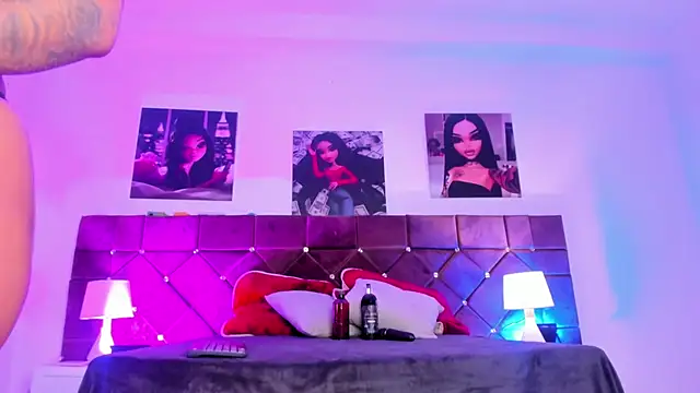 Snapshot of Ariana_lopezz chatting on February 17, 2025, 12:38 pm Ariana lopezz online show from February 17, 2025, 12:38 pm