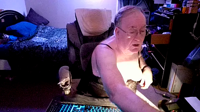 Toastir online show from December 12, 2024, 11:36 pm