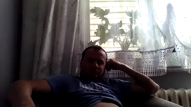 grzes19763 online show from June 6, 2026, 1:49 pm