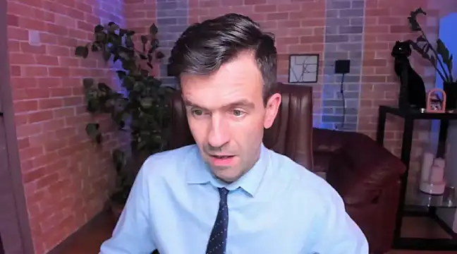 Snapshot of SteveTiger chatting on January 13, 2025, 5:33 pm SteveTiger online show from January 13, 2025, 5:33 pm