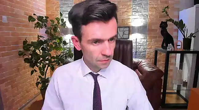 Snapshot of SteveTiger chatting on January 17, 2025, 2:39 pm SteveTiger online show from January 17, 2025, 2:39 pm