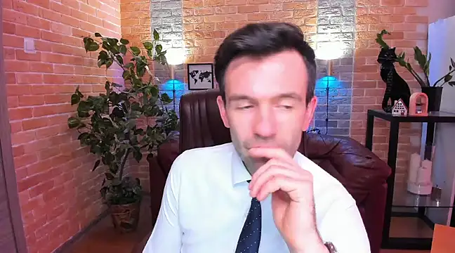 Snapshot of SteveTiger chatting on January 23, 2025, 5:21 pm SteveTiger online show from January 23, 2025, 5:21 pm