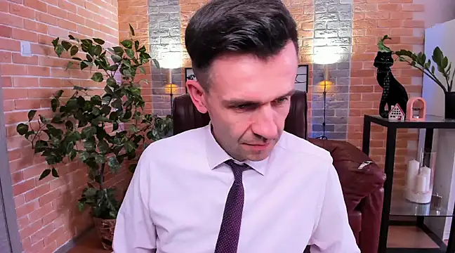 Snapshot of SteveTiger chatting on February 6, 2025, 10:59 am SteveTiger online show from February 6, 2025, 10:59 am