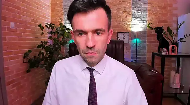 Snapshot of SteveTiger chatting on February 14, 2025, 3:15 pm SteveTiger online show from February 14, 2025, 3:15 pm