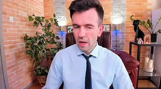 Snapshot of SteveTiger chatting on February 16, 2025, 1:38 pm SteveTiger online show from February 16, 2025, 1:38 pm