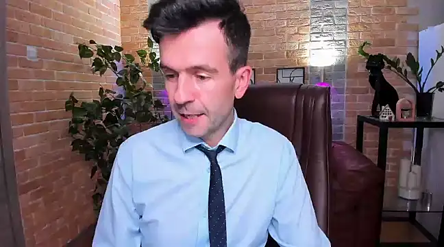 Snapshot of SteveTiger chatting on February 16, 2025, 4:42 pm SteveTiger online show from February 16, 2025, 4:42 pm