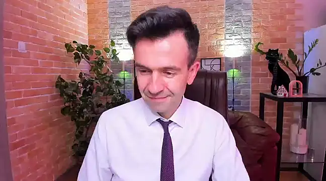 Snapshot of SteveTiger chatting on February 17, 2025, 4:59 pm SteveTiger online show from February 17, 2025, 4:59 pm