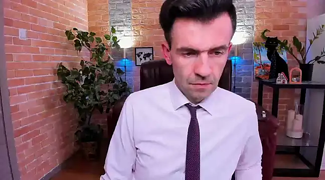 Snapshot of SteveTiger chatting on February 24, 2025, 2:04 pm SteveTiger online show from February 24, 2025, 2:04 pm