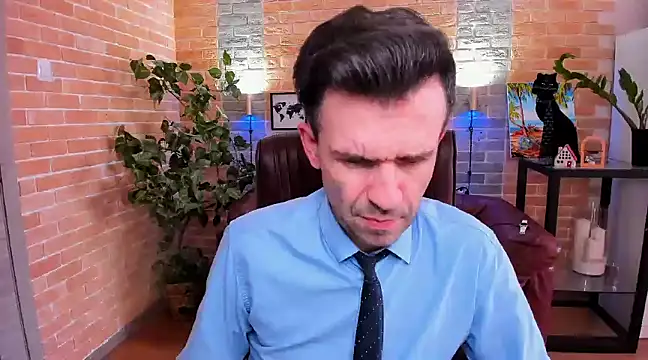 Snapshot of SteveTiger chatting on February 25, 2025, 2:11 pm SteveTiger online show from February 25, 2025, 2:11 pm