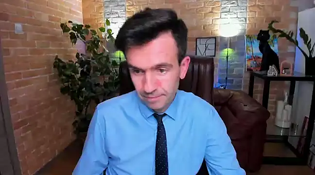 Snapshot of SteveTiger chatting on February 26, 2025, 6:11 pm SteveTiger online show from February 26, 2025, 6:11 pm