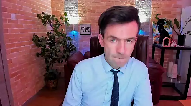 Snapshot of SteveTiger chatting on March 5, 2025, 3:29 pm SteveTiger online show from March 5, 2025, 3:29 pm