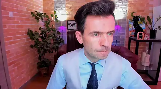 Snapshot of SteveTiger chatting on March 6, 2025, 1:24 pm SteveTiger online show from March 6, 2025, 1:24 pm