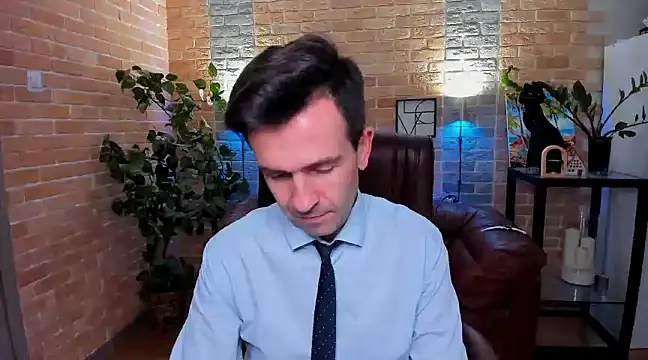 Snapshot of SteveTiger chatting on March 9, 2025, 2:10 pm SteveTiger online show from March 9, 2025, 2:10 pm