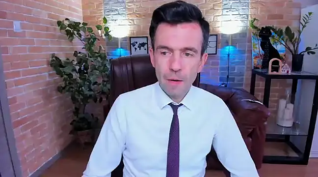 Snapshot of SteveTiger chatting on March 12, 2025, 8:51 am SteveTiger online show from March 12, 2025, 8:51 am