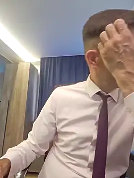 Snapshot of SteveTiger chatting on September 25, 2025, 1:59 pm SteveTiger online show from September 25, 2025, 1:59 pm