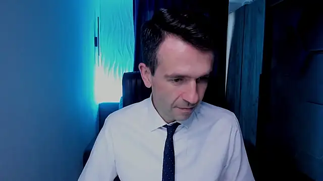 Snapshot of SteveTiger chatting on October 20, 2025, 1:22 pm SteveTiger online show from October 20, 2025, 1:22 pm