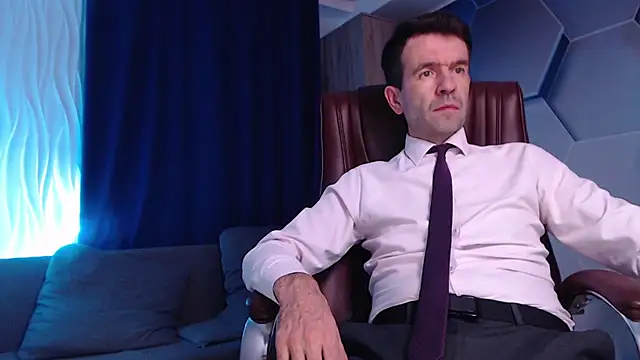 Snapshot of SteveTiger chatting on October 30, 2025, 3:41 am SteveTiger online show from October 30, 2025, 3:41 am