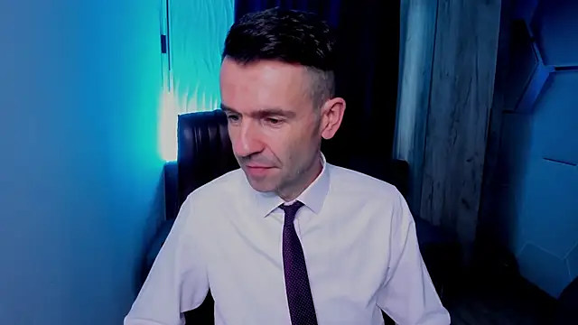 Snapshot of SteveTiger chatting on November 7, 2025, 9:53 am SteveTiger online show from November 7, 2025, 9:53 am