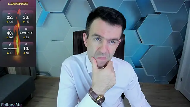 Snapshot of SteveTiger chatting on November 30, 2025, 3:32 am SteveTiger online show from November 30, 2025, 3:32 am