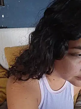 Snapshot of blerstefan1 chatting on October 28, 2025, 12:52 pm blerstefan1 online show from October 28, 2025, 12:52 pm