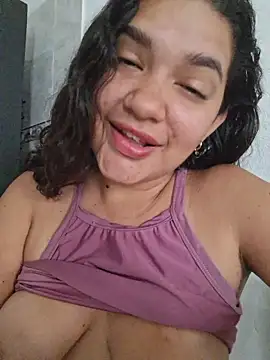 Snapshot of blerstefan1 chatting on November 12, 2025, 1:11 pm blerstefan1 online show from November 12, 2025, 1:11 pm