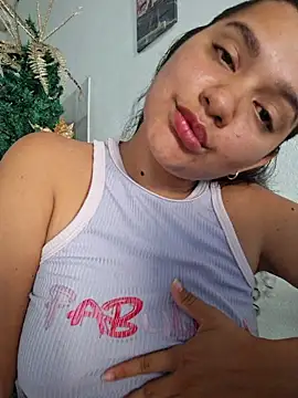 Snapshot of blerstefan1 chatting on December 18, 2025, 6:36 pm blerstefan1 online show from December 18, 2025, 6:36 pm